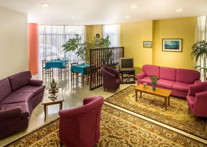 Nefeli Hotel